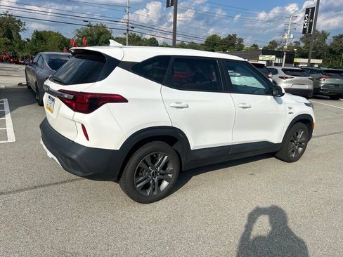 Certified 2023 Kia Seltos LX AWD/4WD image 6