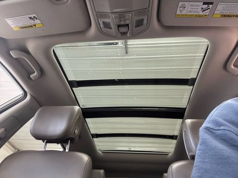 Used 2018 Hyundai Santa Fe Sport w/ 2.0T Ultimate Tech Package 05 image 15