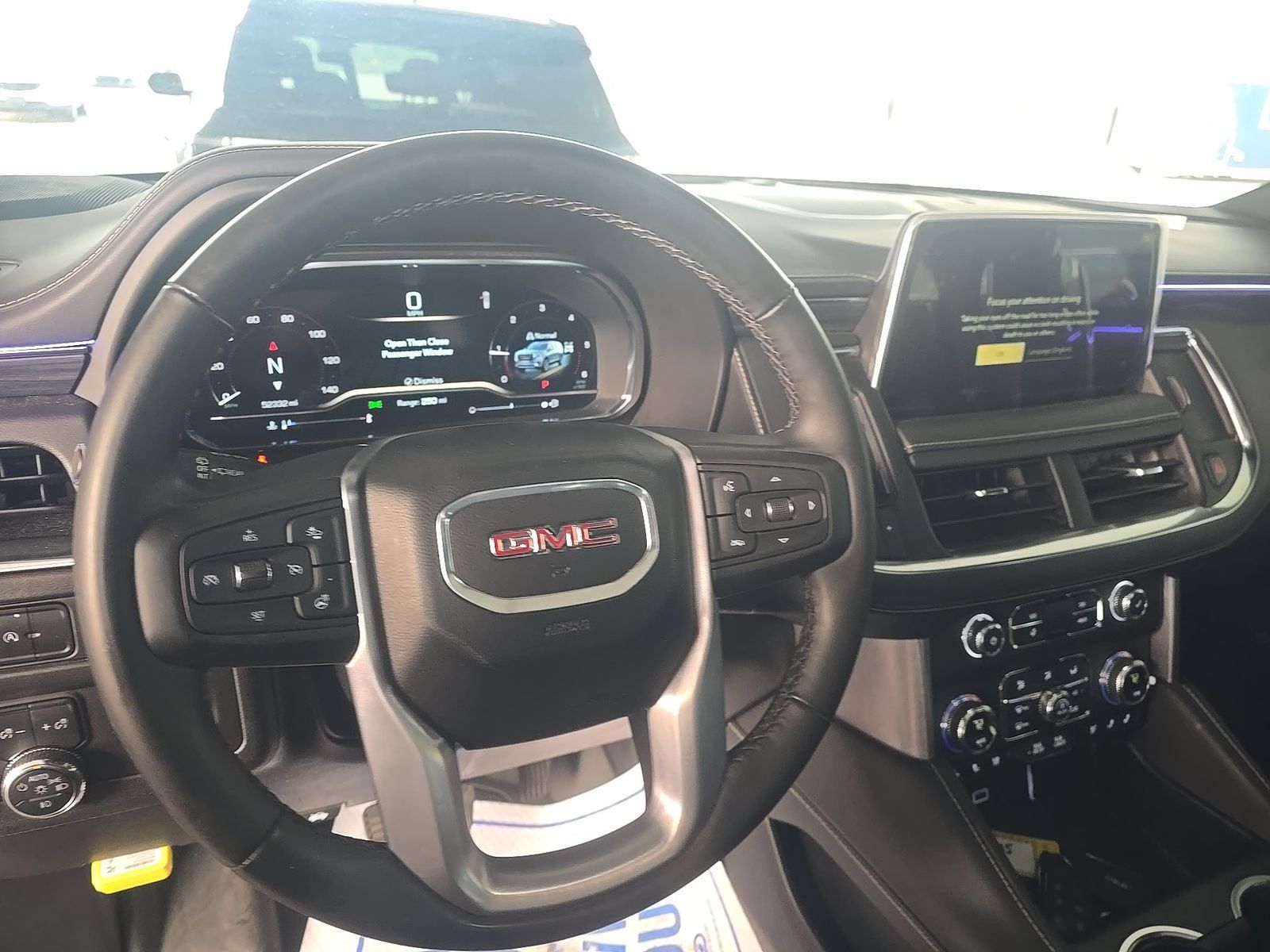 Used 2024 GMC Yukon XL SLT w/ SLT Luxury Package AWD/4WD image 14