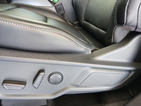 New 2025 Ford Bronco Outer Banks image 24