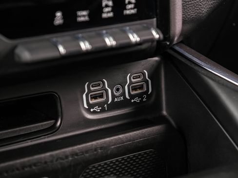 Used 2023 RAM 1500 Laramie AWD/4WD image 35
