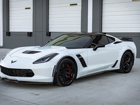 Used 2017 Chevrolet Corvette Z06 image 4