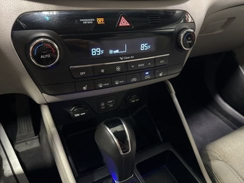 Used 2018 Hyundai Tucson Sport image 15