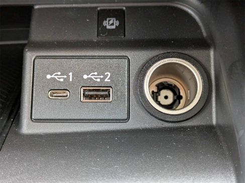 Used 2023 INFINITI QX50 Sensory image 30