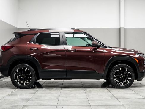 Used 2022 Chevrolet TrailBlazer LT w/ Convenience Package image 6