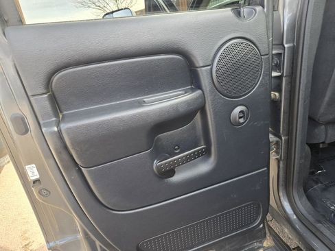 Used 2003 Dodge Ram 2500 Truck SLT image 17