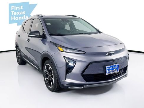 Used 2023 Chevrolet Bolt EUV Premier w/ Sun & Sound Package image 1