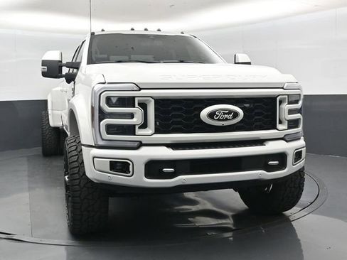 Used 2024 Ford F450 Limited w/ FX4 Off-Road Package AWD/4WD image 12