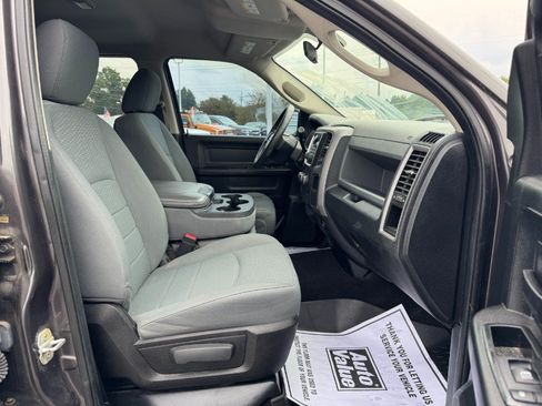 Used 2014 RAM 1500 ST w/ SXT Appearance Group AWD/4WD image 18