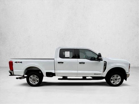 Used 2026 Ford F250 XLT AWD/4WD image 5