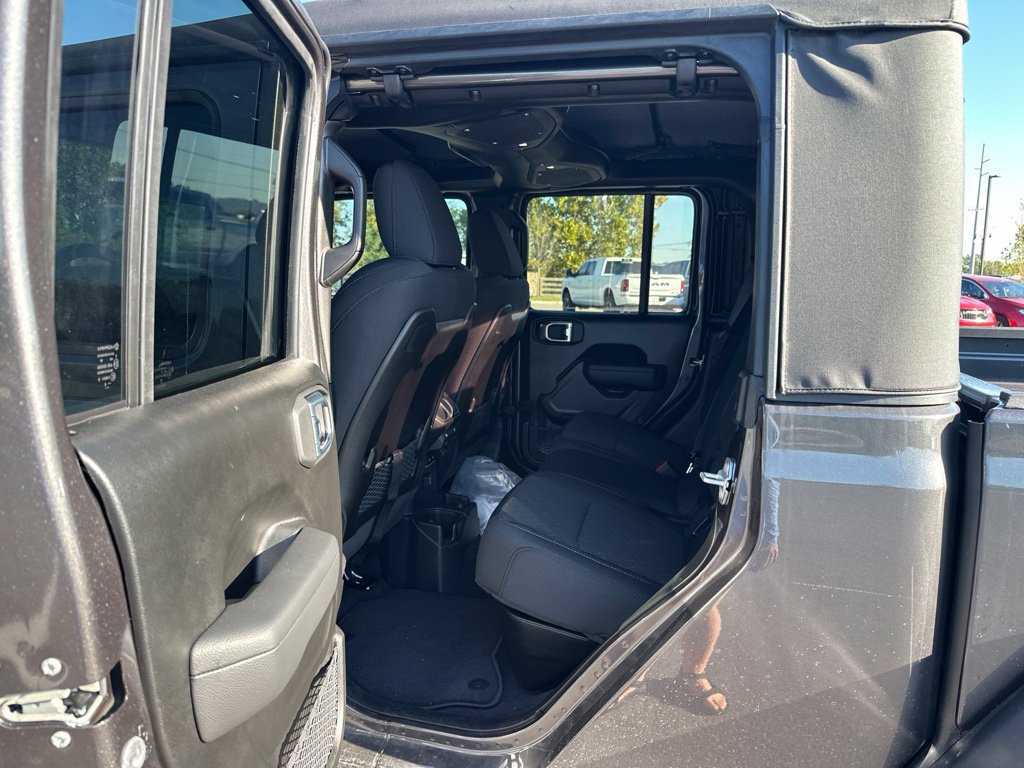 New 2026 Jeep Gladiator Mojave AWD/4WD image 13