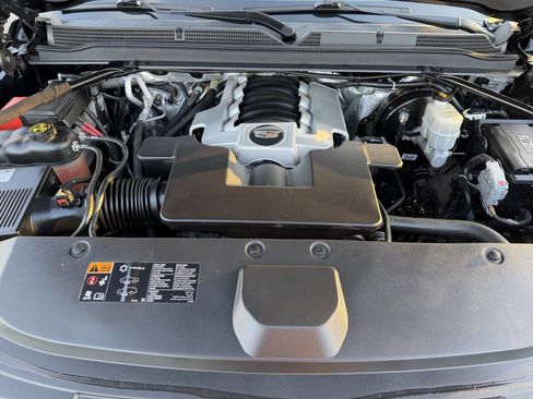 Used 2016 Cadillac Escalade Premium image 21