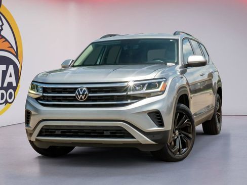 Used 2023 Volkswagen Atlas SE w/ Black Wheel Package FWD image 1