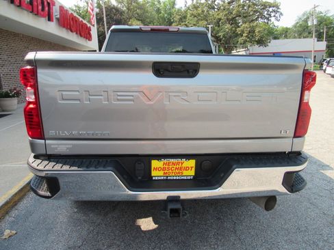 Used 2024 Chevrolet Silverado 3500 LT AWD/4WD image 3