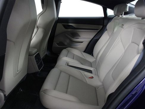 Used 2020 Porsche Taycan Turbo image 31