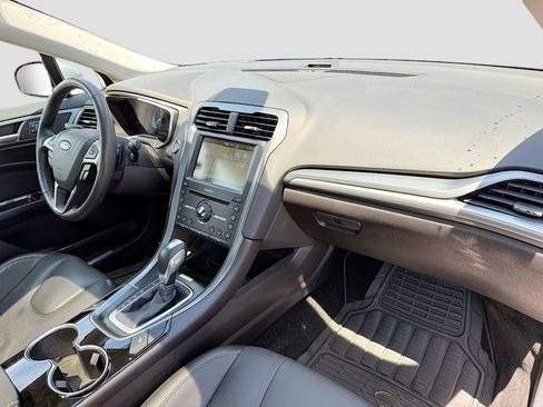 Used 2016 Ford Fusion Titanium AWD/4WD image 33