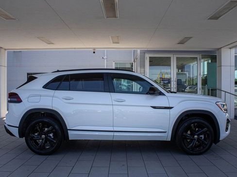 New 2025 Volkswagen Atlas Cross Sport SEL R-Line image 23