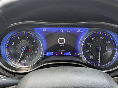 Used 2022 Chrysler 300 Touring L w/ Comfort Group AWD/4WD image 11