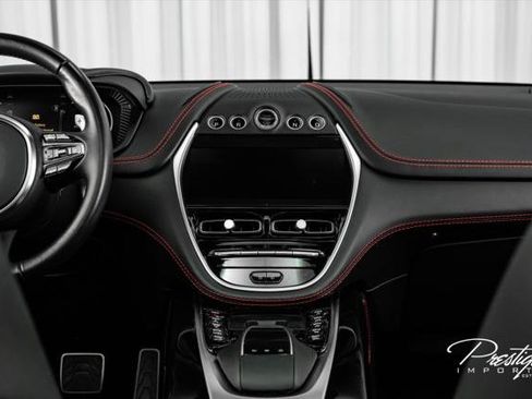 Used 2021 Aston Martin DBX AWD/4WD image 34