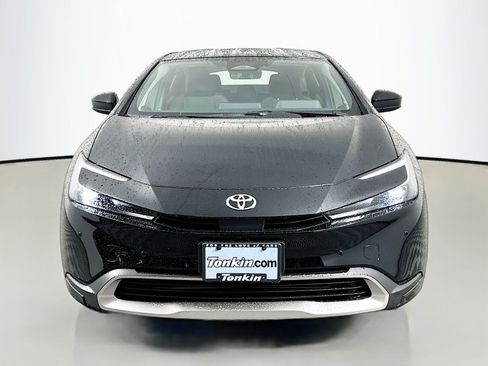 New 2026 Toyota Prius Plug-In Hybrid FWD image 2