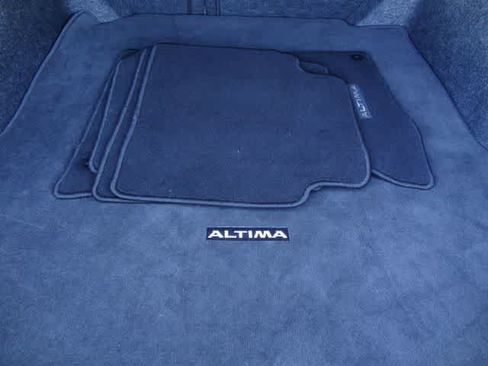 Used 2025 Nissan Altima 2.5 SV FWD image 10