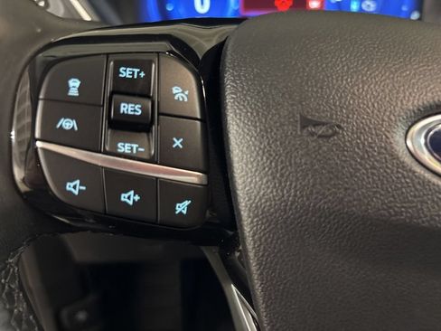 Used 2022 Ford Escape Titanium AWD/4WD image 14