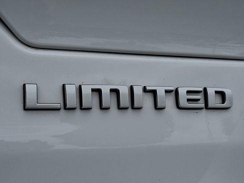 Certified 2025 Jeep Grand Cherokee Limited w/ Trailer Tow Package RWD image 35