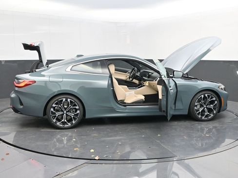 New 2025 BMW 430i Coupe w/ Convenience Package image 40