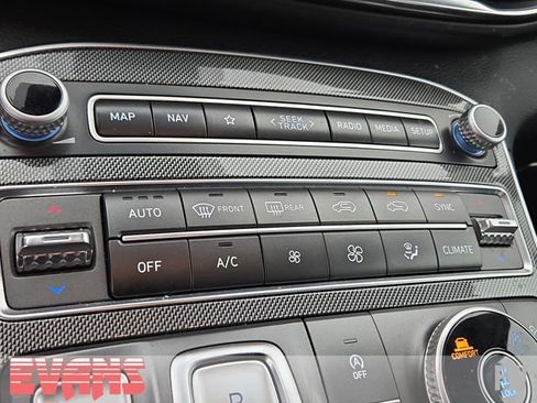 Used 2023 Hyundai Santa Fe SEL image 13