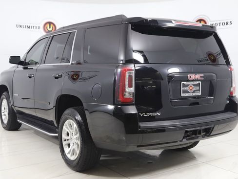 Used 2018 GMC Yukon SLT w/ HD Trailering Package AWD/4WD image 4