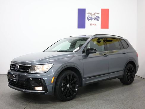 Used 2021 Volkswagen Tiguan SE R-Line FWD image 8