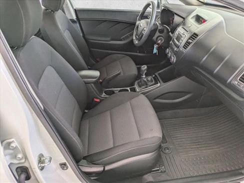 Used 2018 Kia Forte LX FWD image 20
