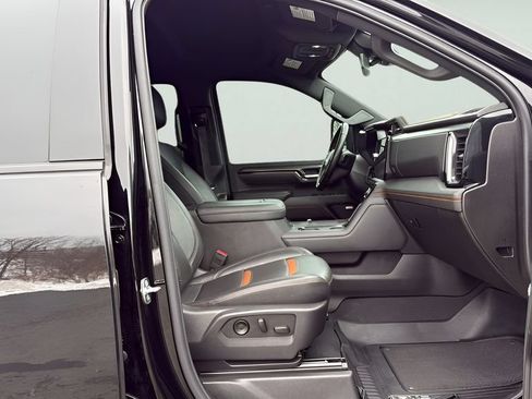 Used 2025 GMC Sierra 2500 AT4 AWD/4WD image 11