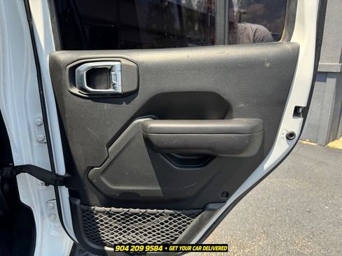 Used 2021 Jeep Wrangler Unlimited Sport AWD/4WD image 31