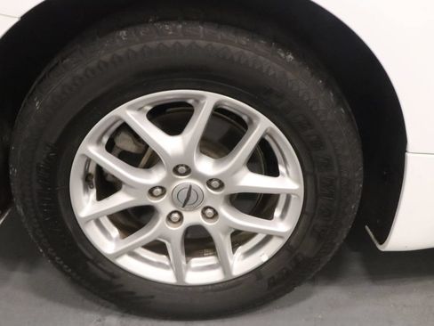 Certified 2025 Chrysler Pacifica Select FWD image 23