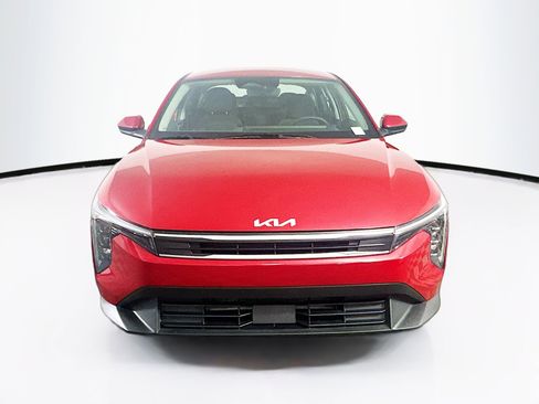 Used 2025 Kia K4 LXS image 2
