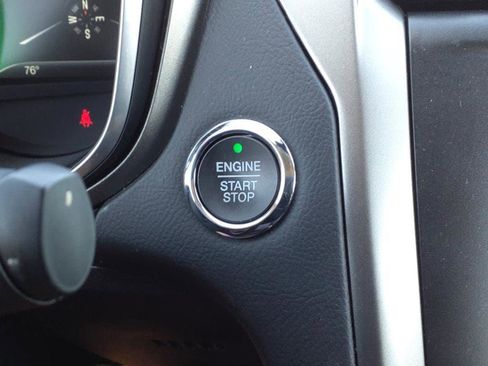 Used 2020 Ford Fusion SE image 21