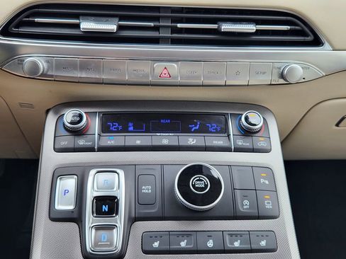 Used 2020 Hyundai Palisade Limited image 17