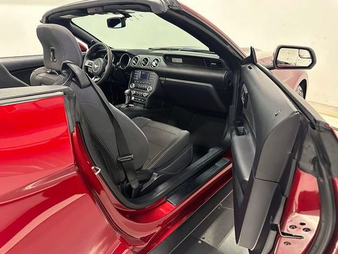 Used 2015 Ford Mustang Convertible w/ Equipment Group 051A RWD image 42