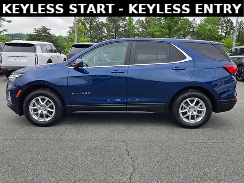 Used 2023 Chevrolet Equinox LT AWD/4WD image 4