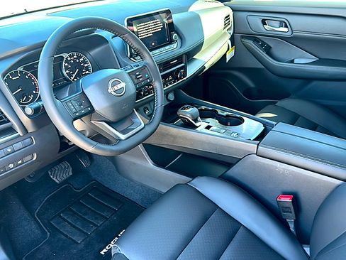 New 2026 Nissan Rogue SV w/ SV Premium Package image 9