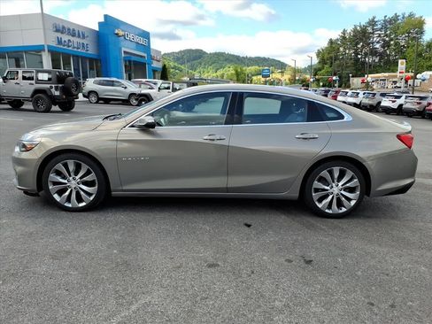 Used 2017 Chevrolet Malibu Premier w/ Premier Sun and Wheel Package FWD image 2