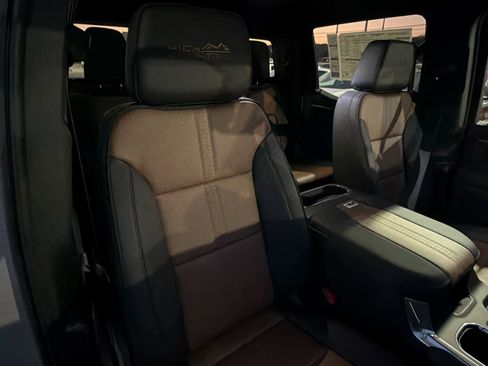 New 2026 Chevrolet Silverado 1500 High Country AWD/4WD image 18