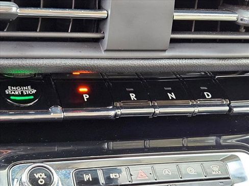 Used 2023 Lincoln Corsair Reserve w/ Equipment Group 202A image 15