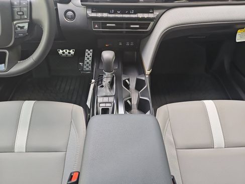 Used 2026 Toyota Camry SE w/ Convenience Package FWD image 31