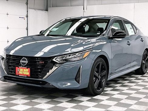 New 2025 Nissan Sentra SR w/ SR Premium Package image 2