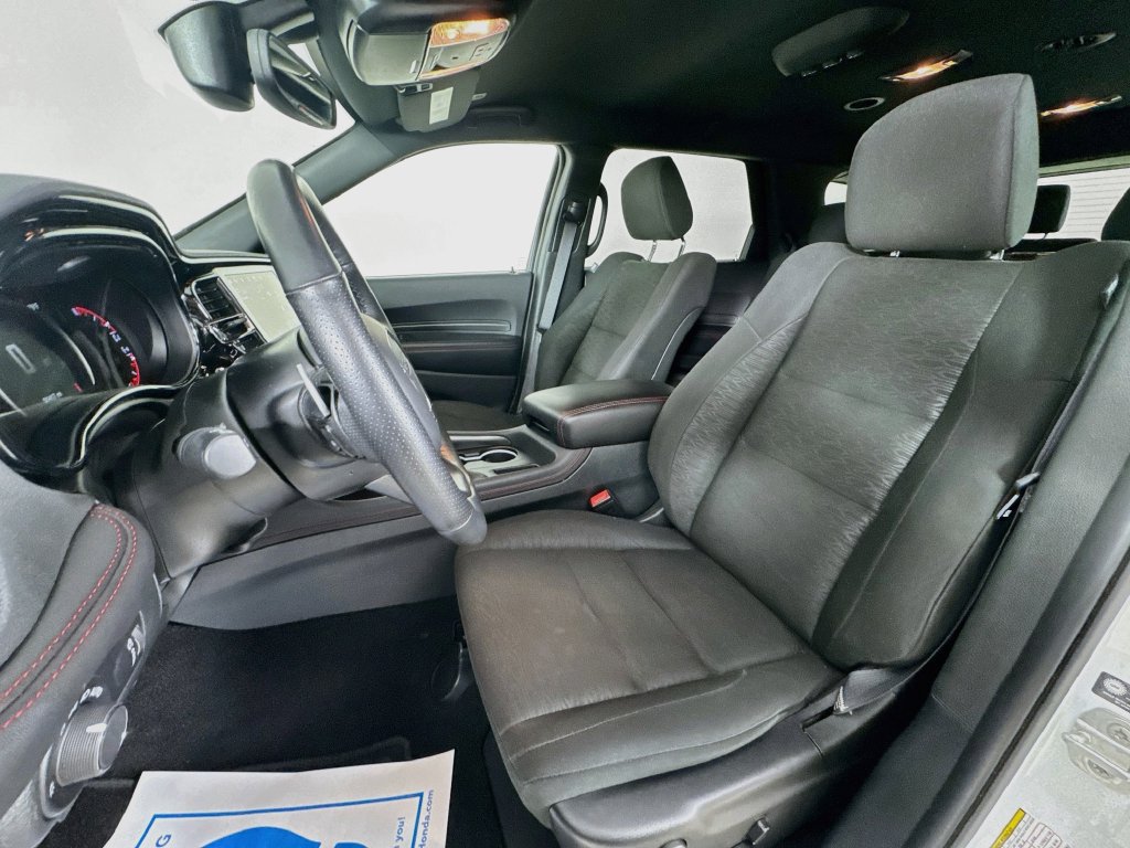 Used 2025 Dodge Durango GT RWD image 25