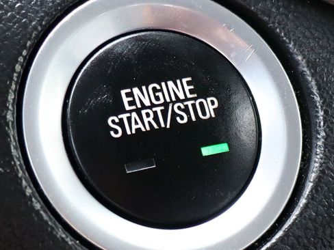Used 2021 Chevrolet Equinox LS FWD image 52