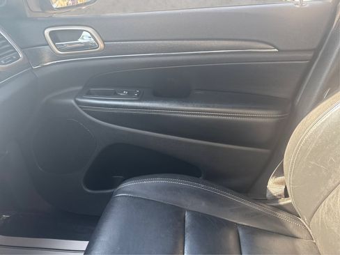 Used 2015 Jeep Grand Cherokee Limited AWD/4WD image 30