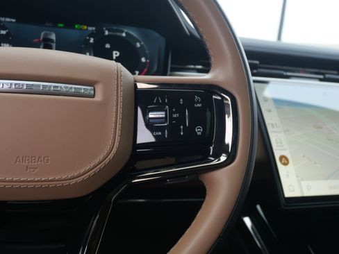 Used 2024 Land Rover Range Rover Sport Dynamic SE image 13